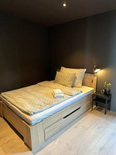 NEW! Exclusive home, 4 bedrooms, unbeatable view - 4