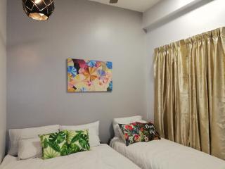 COOL Stay Cameron Golden Hills - 6