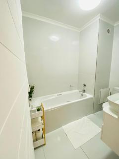 Pure Bliss Ocean Apartment - 1
