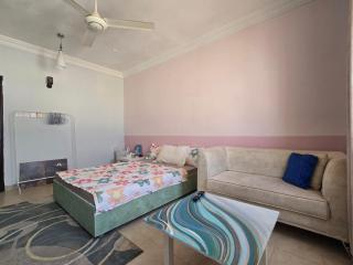 bloom Room - 5