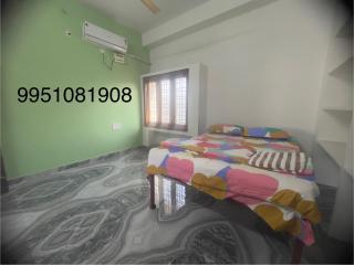 Tej Home Stays and Guest House - 0