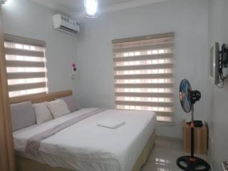 2 Bedroom apartment in Ikeja with free wifi - 2