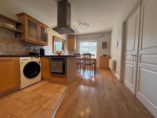 Spacious 2 Bed Apartment near Dublin Airport - 4