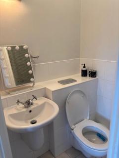 Spacious 2 Bed Apartment near Dublin Airport - 1