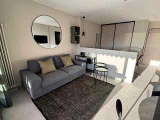 Dernier étage coeur Menton, vue mer parking privé - 4