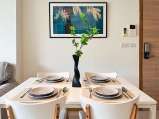 Vibe Sukhumvit 61 l Ultra WIFI l Walk to BTS Thonglor or Ekkamai - 8