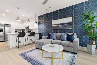 Stunning Living 5 Min From Downtown - 0