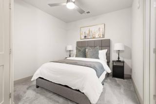 Contemporary Living 5 Min From Downtown - 8