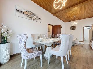 Villa Magnolia by Atlantic Holiday - 6