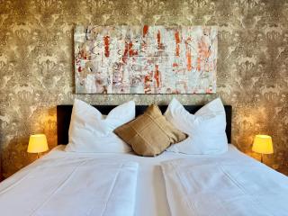 Garden Gallery - Boutique Apartment - 4