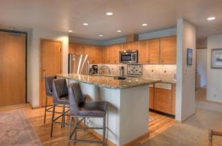 Village Center 611 - 1