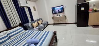 A&G Condotel at 101newport Near NAIA T3 - 6