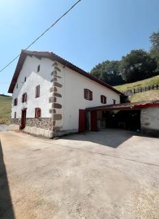 Maison Basque Au Milieu Des Prés - 9