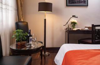 Van Nam Hotel by OnHotelRooms - 7