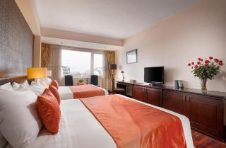 Van Nam Hotel by OnHotelRooms - 4
