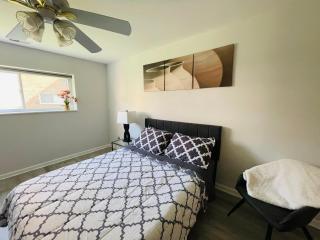 Wheelchair Accessible & Ground Floor 2br, 2ba - 4