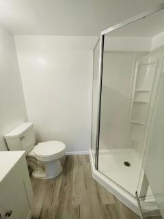 Wheelchair accessible & ground floor 2BR, 2BA - 1