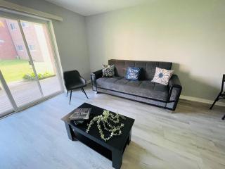 Wheelchair accessible & ground floor 2BR, 2BA - 0