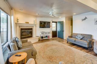Boat Slip and Pool Access at Lake Ozark Condo! - 6