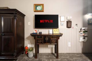 Large BTS 10 min 2King+Twin FastWiFi SelfCheckin - 1