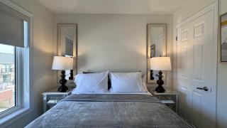 Pickering New Seaton Elegant Residence - 1