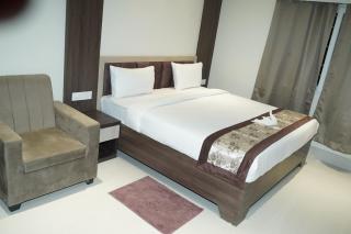 Hotel Pragati Palace - 8