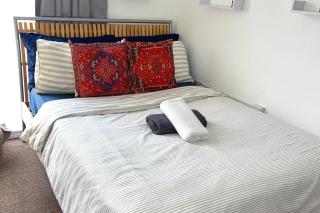Apartment - Sleeps 2 - Parking - Station Close - 0