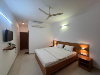 HOTEL DWARA - 8