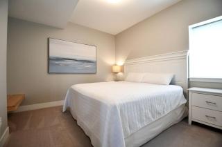 Comfortable and Modern Cabin Rental on Lake Red Rock near Pella, Iowa - 4