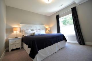 Comfortable and Modern Cabin Rental on Lake Red Rock near Pella, Iowa - 8