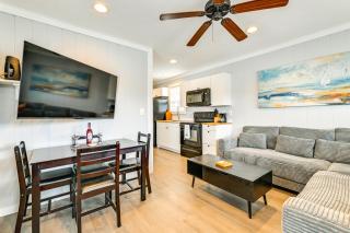 Waterfront Living and Resort Perks! Lake Norman Stay - 0