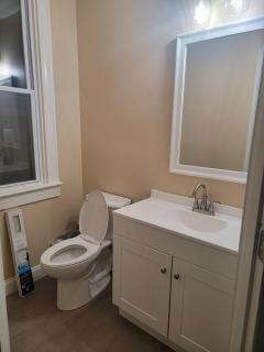 1895 meets 2025 Townhouse - 2