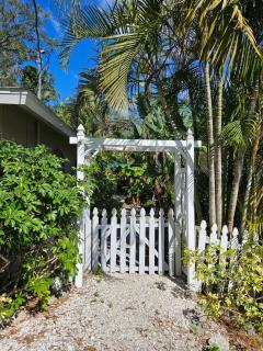 Siesta Key Hideaway - 7