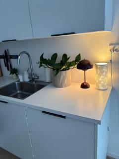 Luxury Seaside Apartment Tromsø - 3