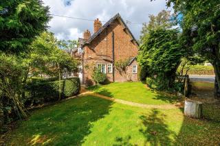 Hough Green Cottage - 1