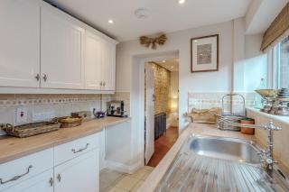 Olive Quay Cottage - Rustic elegance, big country garden Norfolk coast - 7