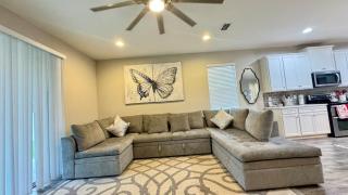 Empress Super Nova Near Beaches - Riverview - 7