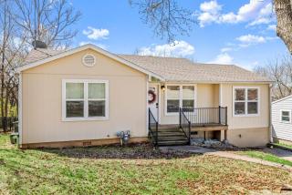 Walk to Dickson St - Pet-Friendly Home with Yard - 6