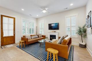 Downtown Delight - 2