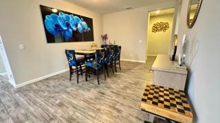 Empress Super Nova Near Beaches - Riverview - 9