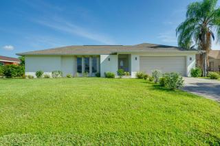 Game, Shop and Beach-Hop Family Home in Cape Coral - 9
