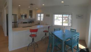 Stunning OB Ocean View Stay - 7