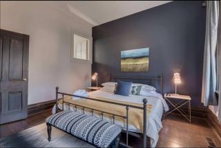 Modern Industrial Suite w Private Patio - The Roland - 6