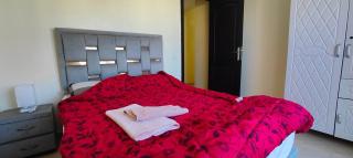 Romantic Getaway Fast Wi-Fi Near City Center - 8
