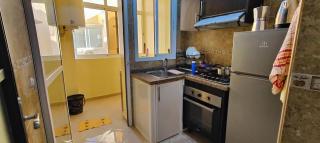 Romantic Getaway Fast Wi-Fi Near City Center - 2
