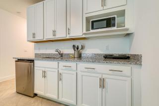 Beach-Hop and Golf! Port St Lucie Apt with Shared Yard - 9