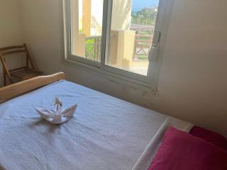 Charming beachside 5BDR Villa in Einbay - 8