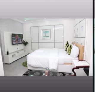 Lushville Hotels and Suites and Apartments - 8