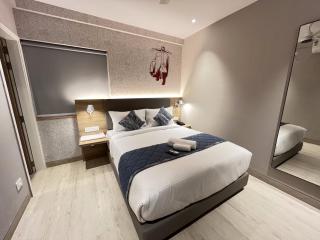 Shrine Suites - 9
