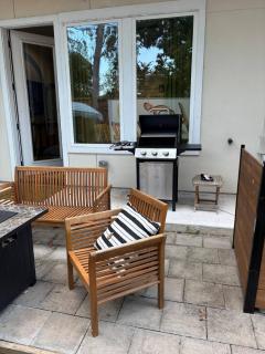 The Bayou Bungalow- 5 mins to downtown, 10 to NRG, Sleeps 12, Amazing backyard! - 7